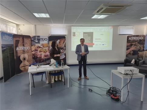 FORMAÇÃO FINANCIADA PARA TRABALHADORES DOS MUNICÍPIOS DO BAIXO ALENTEJO