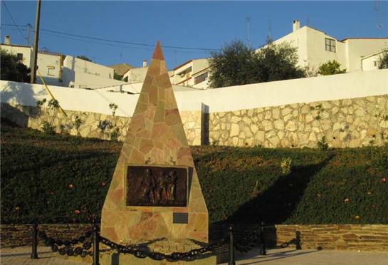 Inauguração do Monumento e do Largo Tenente António Augusto de Seixas - Dia Histórico para Barrancos