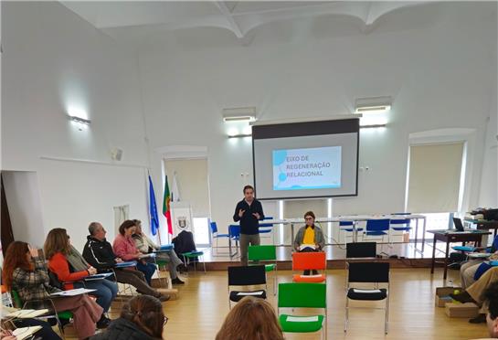 𝗣𝗿𝗼𝗴𝗿𝗮𝗺𝗮 𝗜𝗻𝘁𝗲𝗿𝗺𝘂𝗻𝗶𝗰𝗶𝗽𝗮𝗹 𝗱𝗲 𝗘𝗱𝘂𝗰𝗮𝗰̧𝗮̃𝗼 𝗥𝗲𝗹𝗮𝗰𝗶𝗼𝗻𝗮𝗹