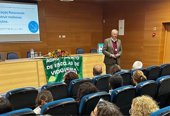 𝗣𝗿𝗼𝗴𝗿𝗮𝗺𝗮 𝗜𝗻𝘁𝗲𝗿𝗺𝘂𝗻𝗶𝗰𝗶𝗽𝗮𝗹 𝗱𝗲 𝗘𝗱𝘂𝗰𝗮𝗰̧𝗮̃𝗼 𝗥𝗲𝗹𝗮𝗰𝗶𝗼𝗻𝗮𝗹