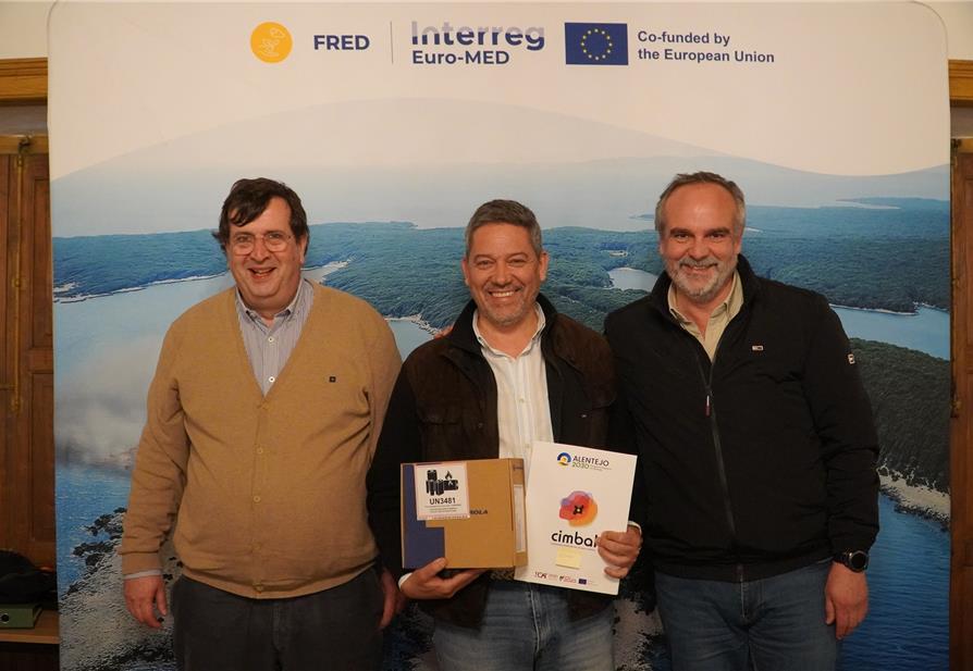 Entrega de Rádios SIRESP aos Municípios | Projeto FRED – Fire Free MED